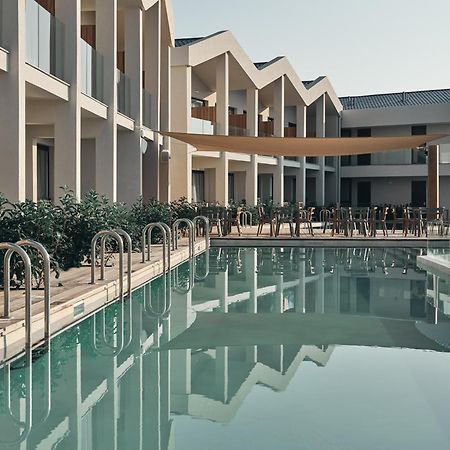 Aqua Bay Suites Plános المظهر الخارجي الصورة